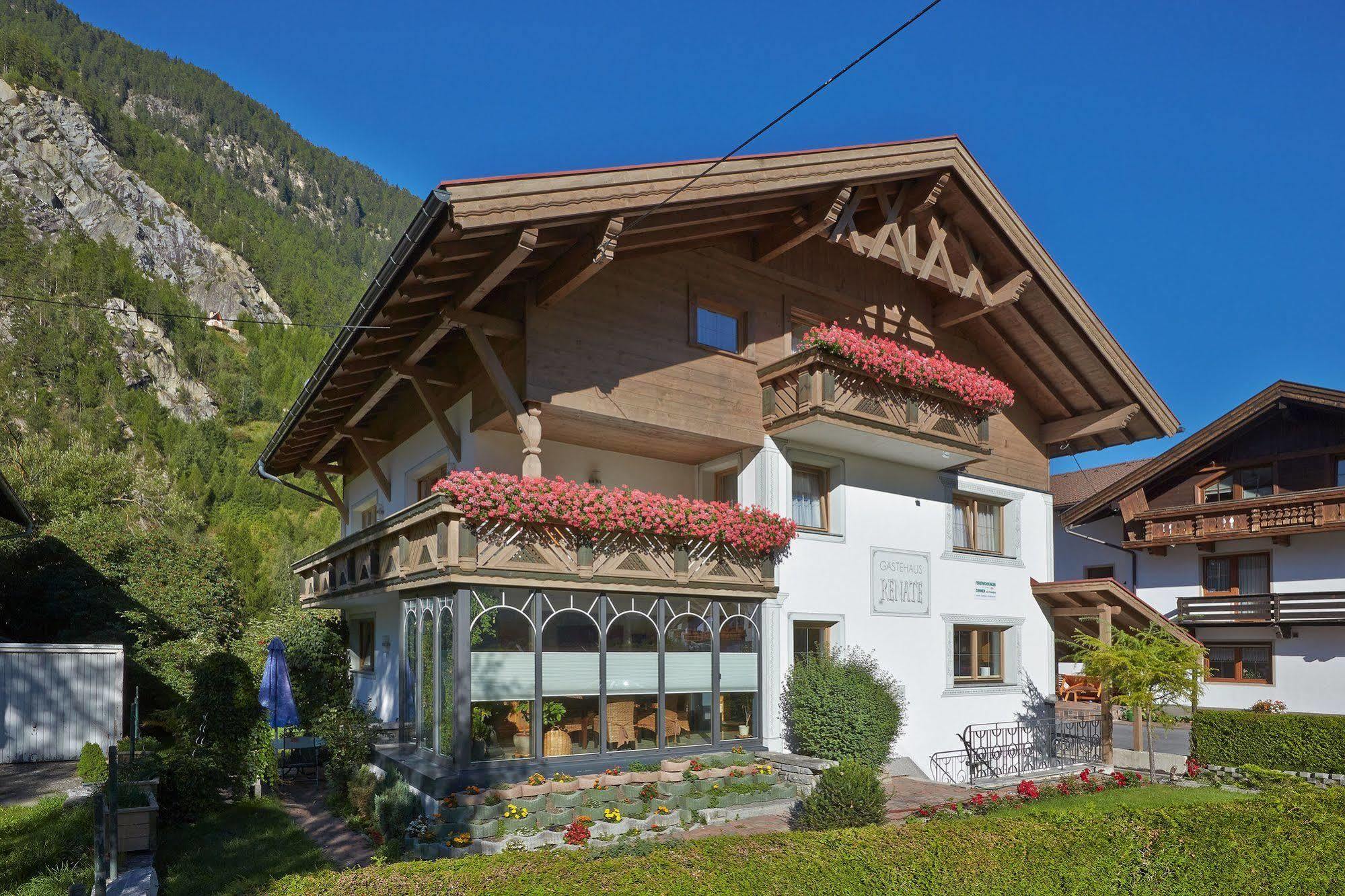 Gaestehaus Renate Langenfeld Exterior photo